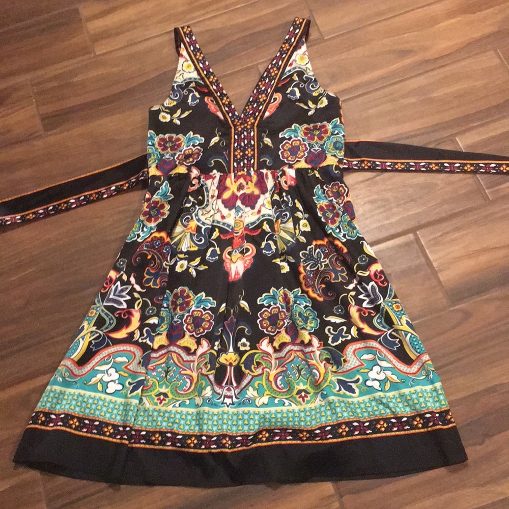 Dress - Picture 2 of 3